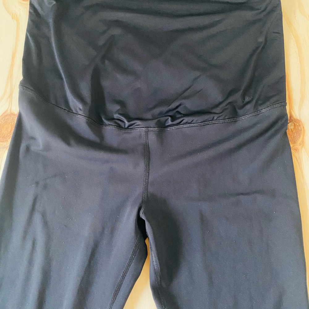 Isabel Maternity Active Leggings size XL- Crossover Panel/Black - Picture 5 of 8